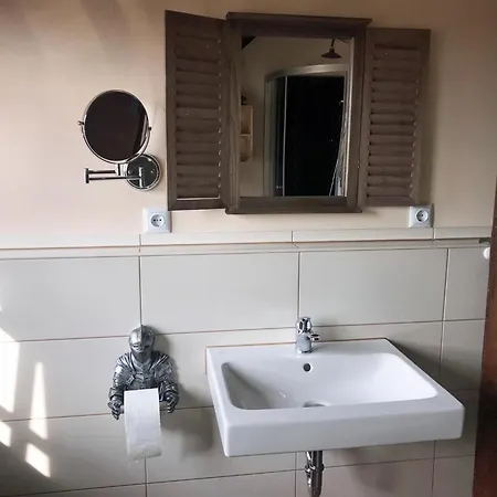 Gemuetliche Turmzimmer Im Rittergut Leppersdorf Bei Radeberg 아파트 *